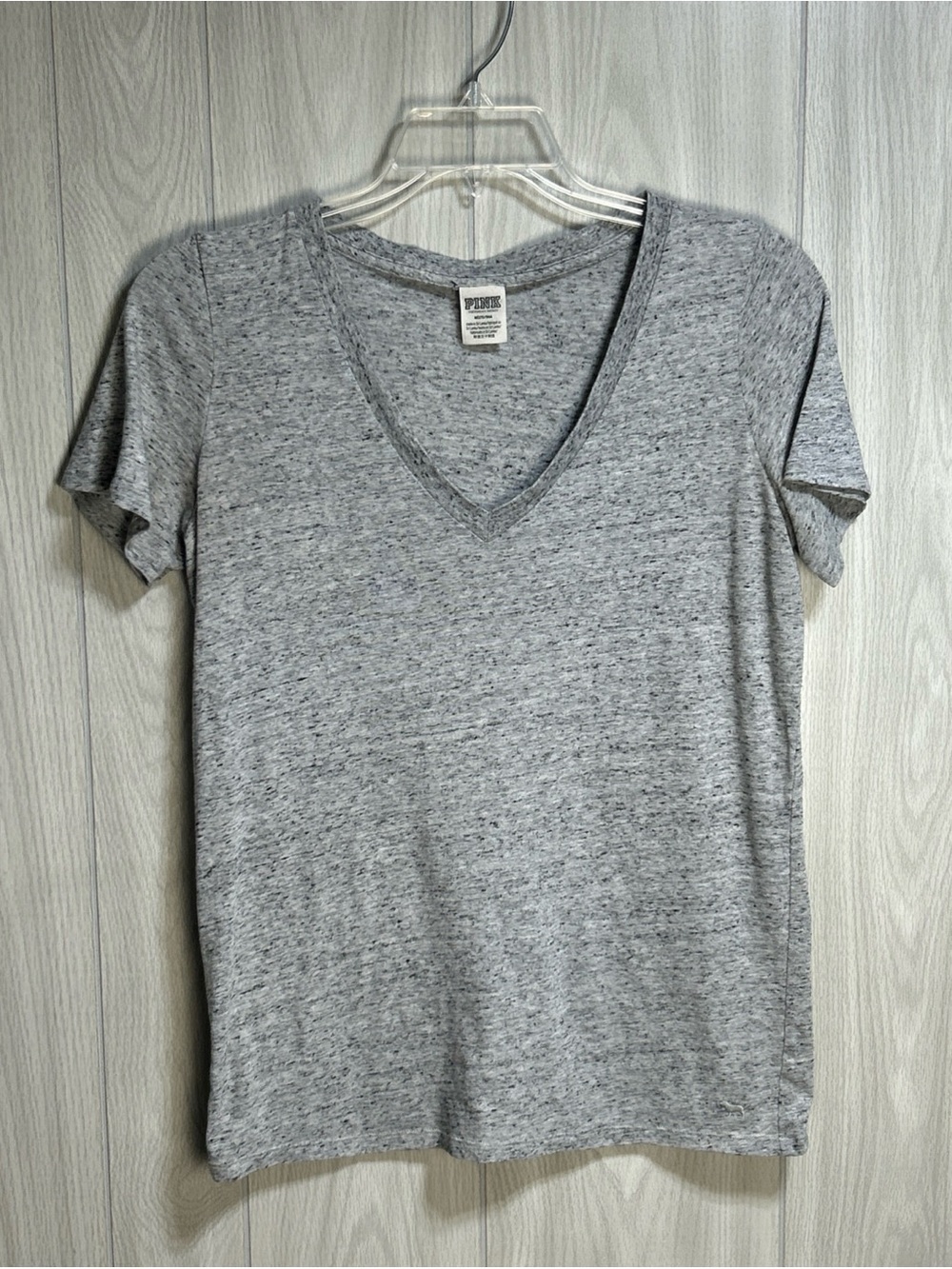 PINK Victoria’s Secret Heather Gray Short Sleeve V-Neck T-Shirt Size Medium